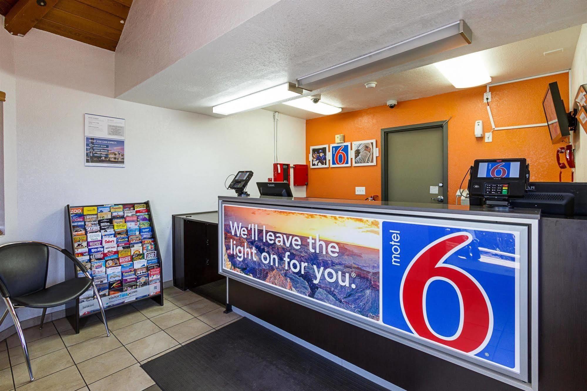Motel 6-Mesa, Az - South Екстериор снимка