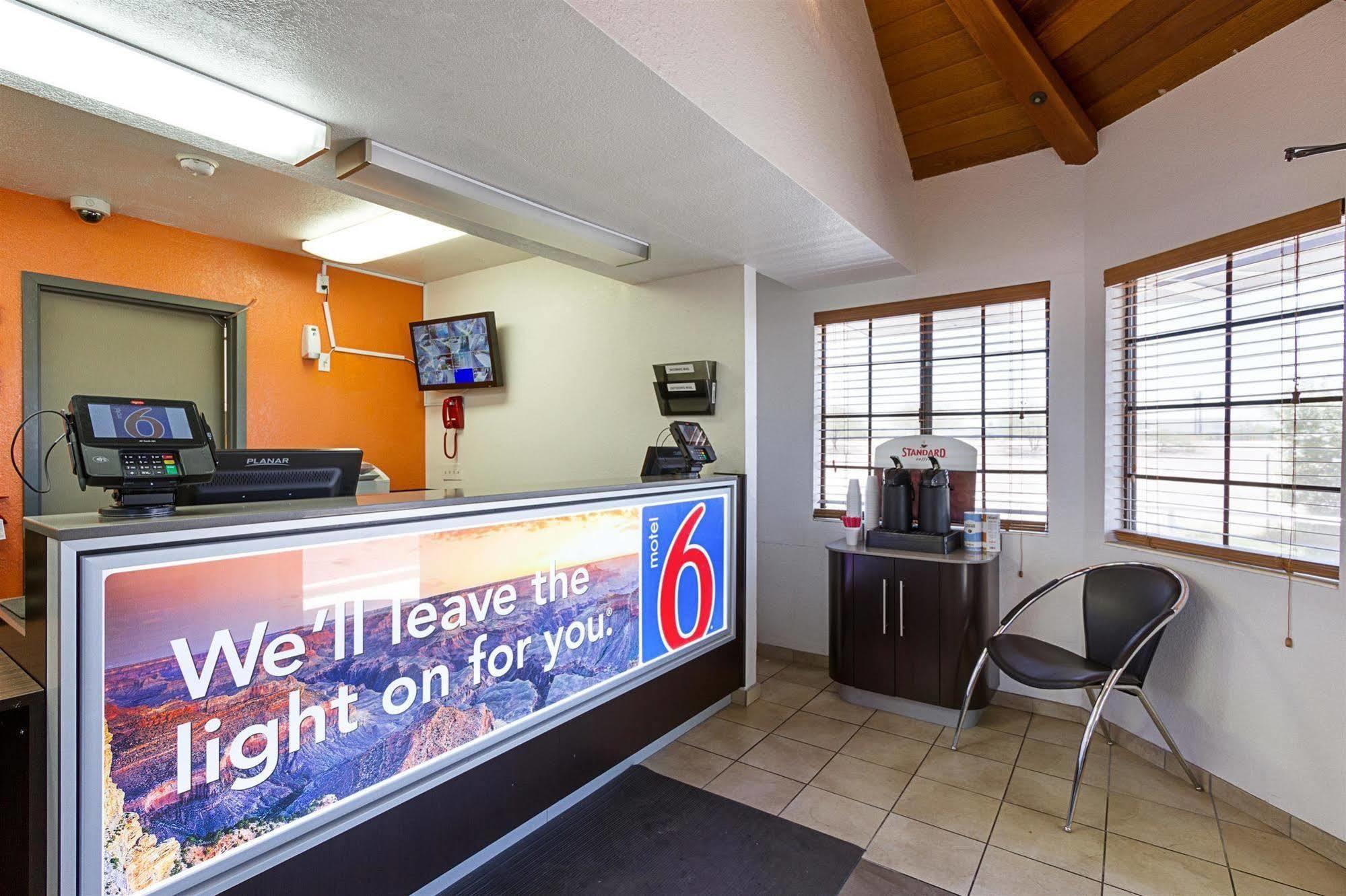 Motel 6-Mesa, Az - South Екстериор снимка