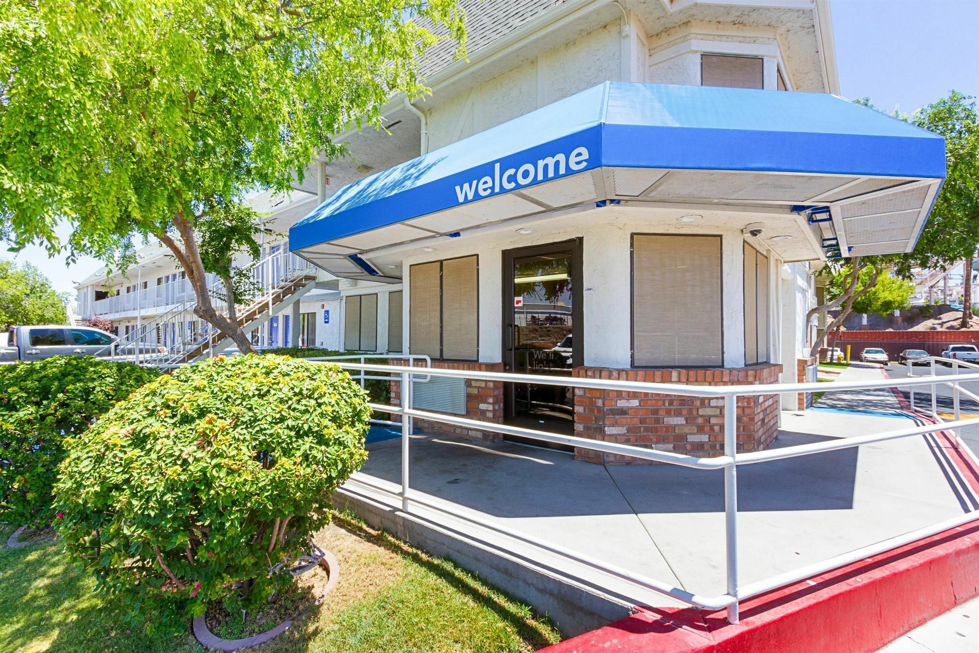 Motel 6-Mesa, Az - South Екстериор снимка